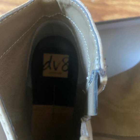 Dolce Vita Nubuck Stella Bootie - Picture 4 of 9